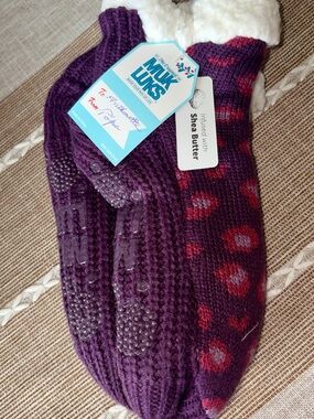 Muk Luks Purple and Red Plush-Lined Knit Slipper Socks